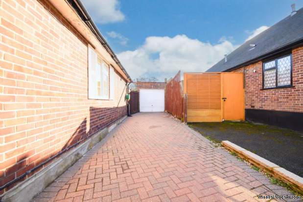 Additional Property Image 3 bedroom Detached Bungalow for sale in Borehamwood 8