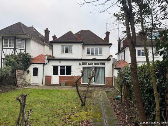 Additional Property Image 4 bedroom Link Detached House for sale in Edgware 7