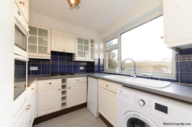 Additional Property Image 3 bedroom Maisonette for sale in Borehamwood 6