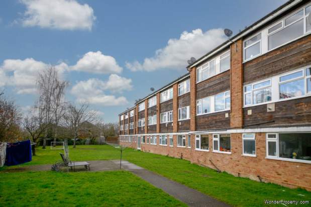 Additional Property Image 3 bedroom Maisonette for sale in Borehamwood 8