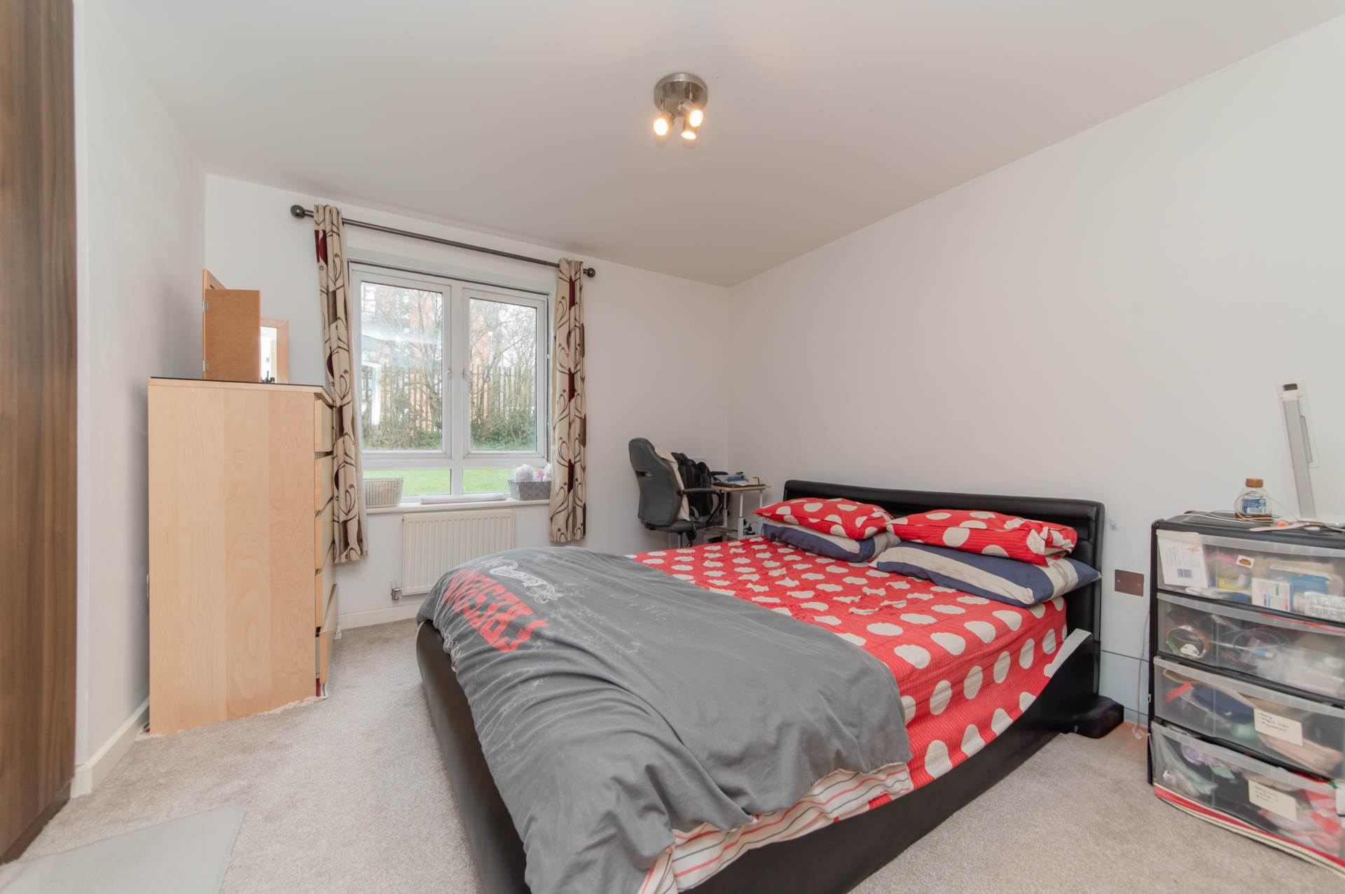Additional Property Image 2 bedroom Flat for sale in Borehamwood 9