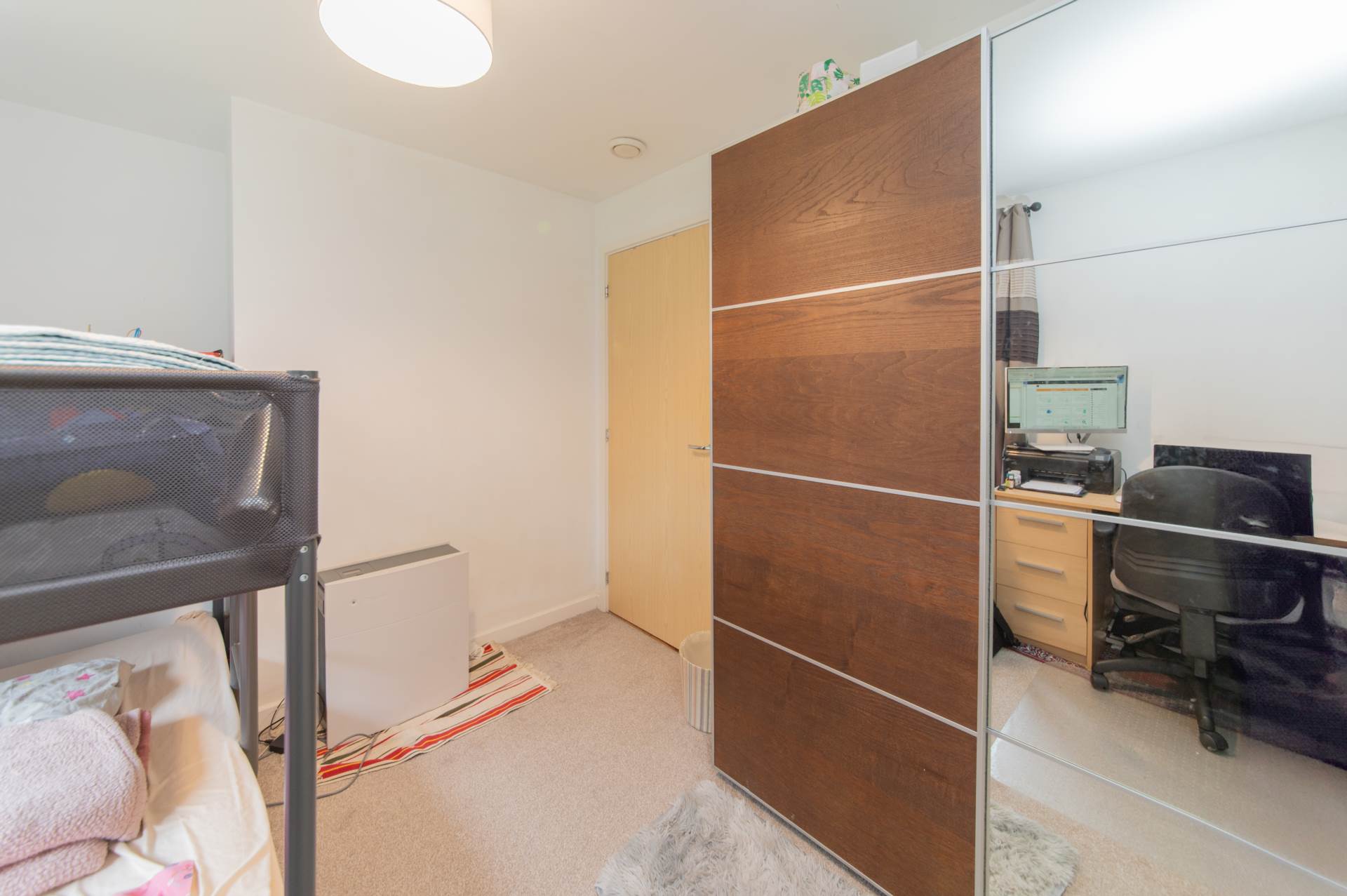 Additional Property Image 2 bedroom Flat for sale in Borehamwood 10