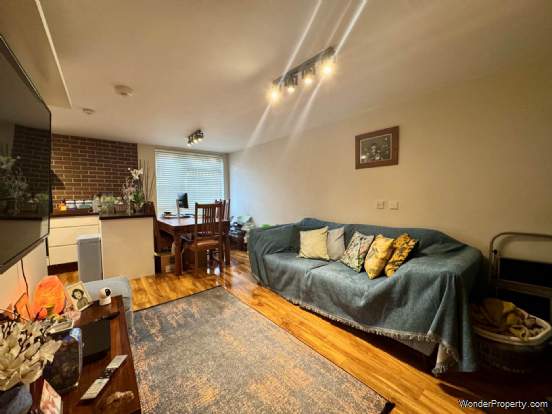 Additional Property Image 1 bedroom Flat for sale in Borehamwood 4