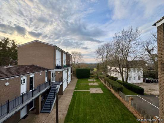 Additional Property Image 1 bedroom Flat for sale in Borehamwood 7