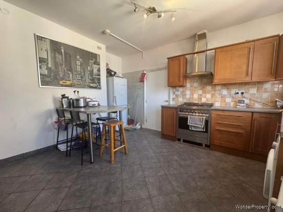 Additional Property Image 4 bedroom Apartment for sale in London 2