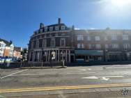 4 bedroom Apartment for sale in London