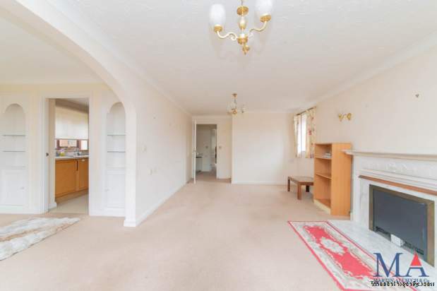 Additional Property Image 2 bedroom Flat for sale in Radlett 4