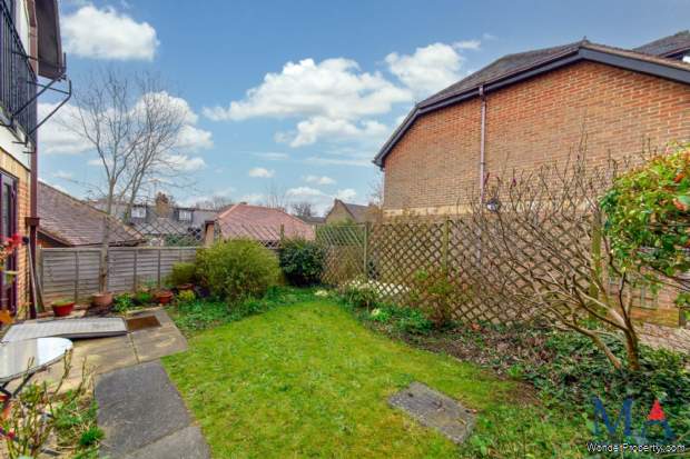 Additional Property Image 2 bedroom Flat for sale in Radlett 10