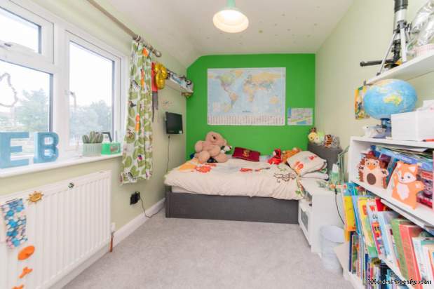 Additional Property Image 2 bedroom Terraced for sale in Bushey 17