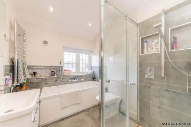 Additional Property Image 2 bedroom Terraced for sale in Bushey 9