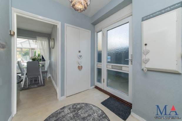 Additional Property Image 3 bedroom End of Terrace for sale in Borehamwood 4