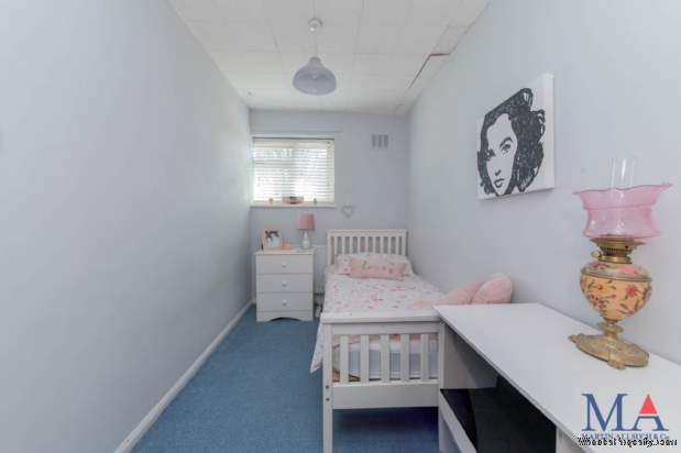 Additional Property Image 3 bedroom End of Terrace for sale in Borehamwood 20