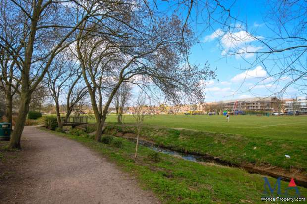 Additional Property Image 3 bedroom End of Terrace for sale in Borehamwood 8