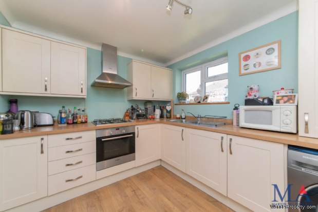 Additional Property Image 2 bedroom Maisonette for sale in Barnet 10