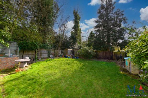 Additional Property Image 2 bedroom Maisonette for sale in Barnet 7