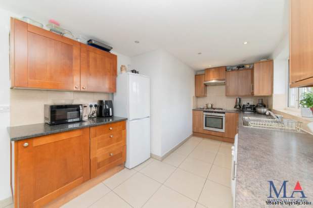 Additional Property Image 5 bedroom Semi Detached Bungalow for sale in Edgware 4