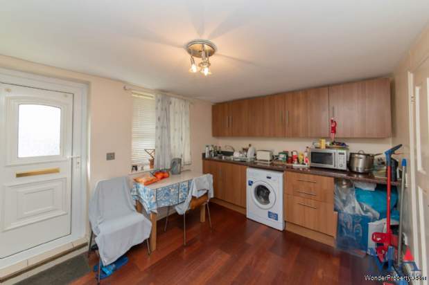 Additional Property Image 5 bedroom Semi Detached Bungalow for sale in Edgware 15