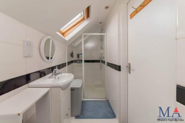 Additional Property Image 5 bedroom Semi Detached Bungalow for sale in Edgware 12