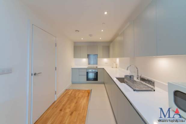 Additional Property Image 2 bedroom Flat for sale in Borehamwood 10