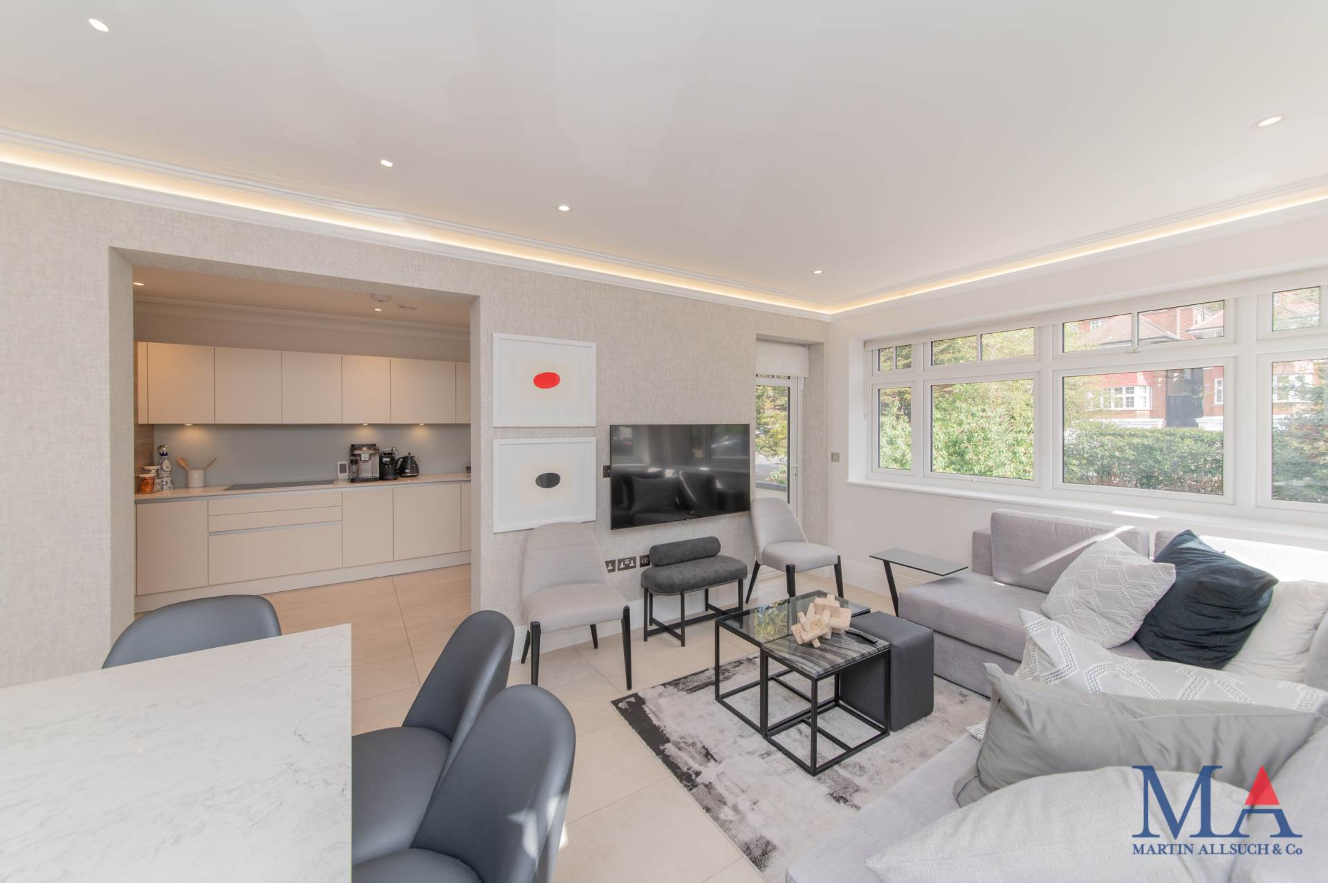 Additional Property Image 2 bedroom Flat for sale in London 4