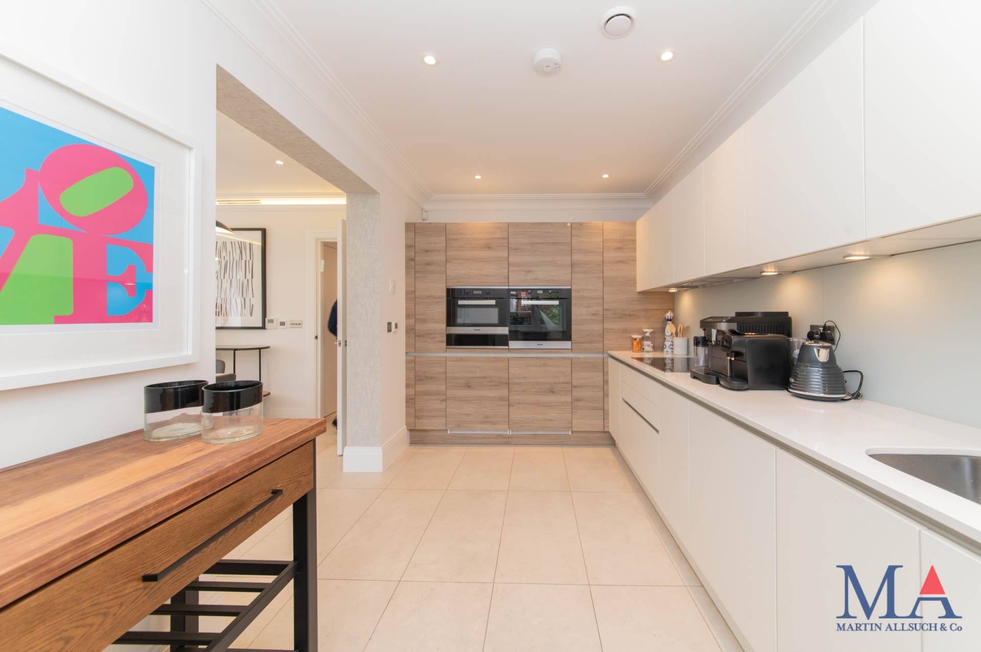 Additional Property Image 2 bedroom Flat for sale in London 5