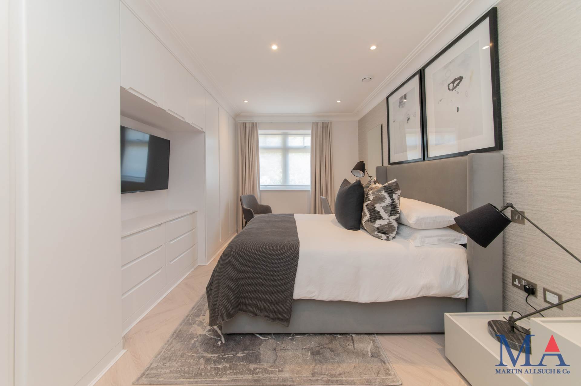 Additional Property Image 2 bedroom Flat for sale in London 9