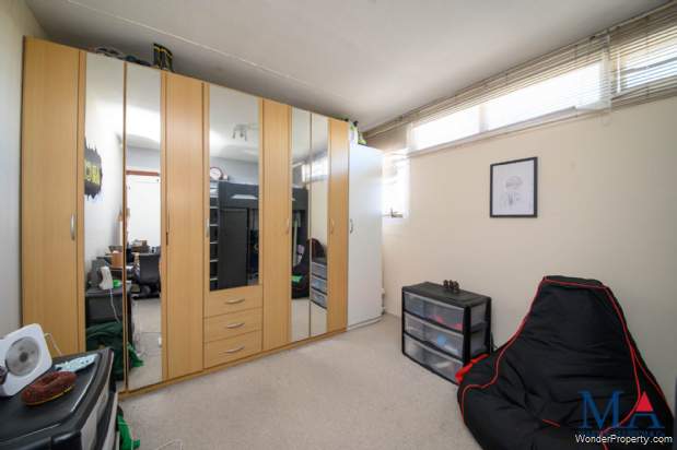 Additional Property Image 1 bedroom Flat for sale in Borehamwood 7