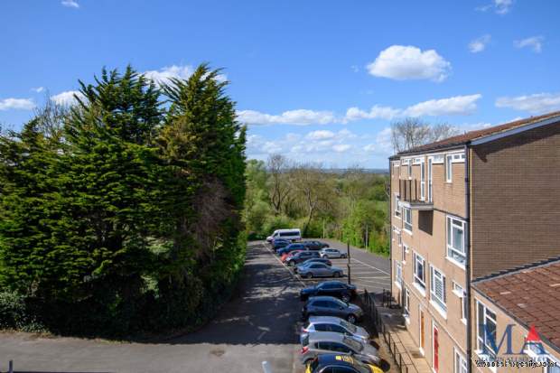 Additional Property Image 1 bedroom Flat for sale in Borehamwood 10