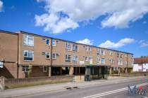 1 bedroom Flat for sale in Borehamwood