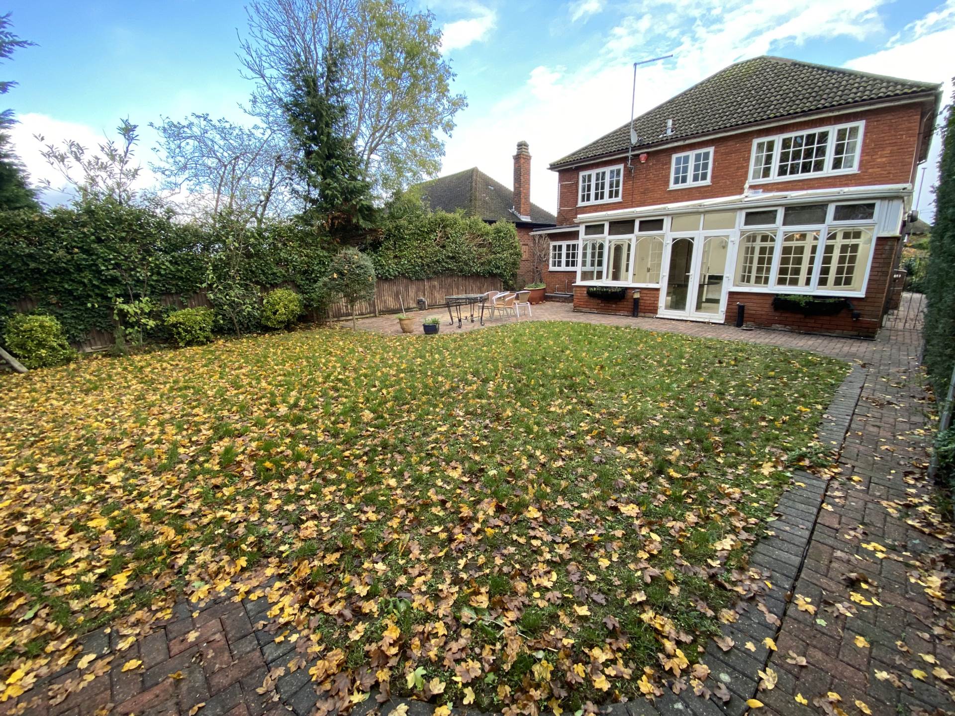 Additional Property Image 5 bedroom Detached for sale in Borehamwood 4
