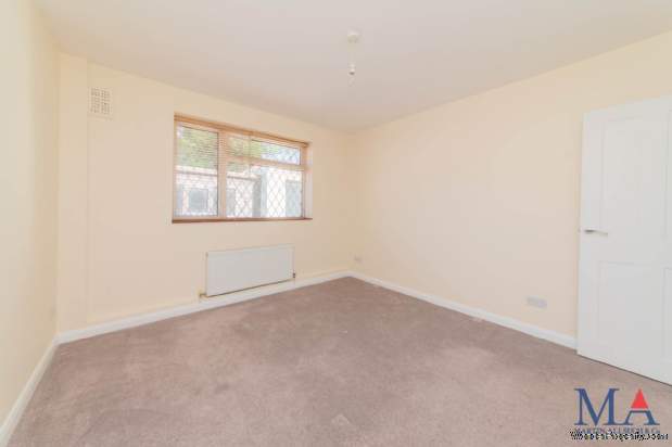 Additional Property Image 4 bedroom Bungalow for sale in Radlett 12