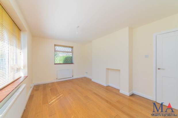 Additional Property Image 4 bedroom Bungalow for sale in Radlett 7
