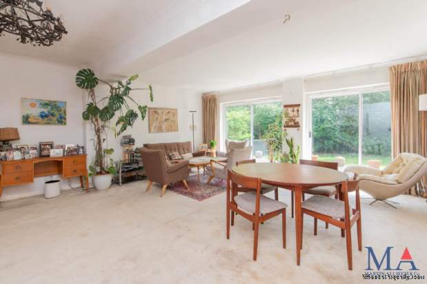 Additional Property Image 3 bedroom Detached for sale in Borehamwood 4