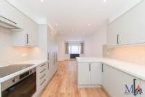 4 bedroom Terraced for sale in Borehamwood