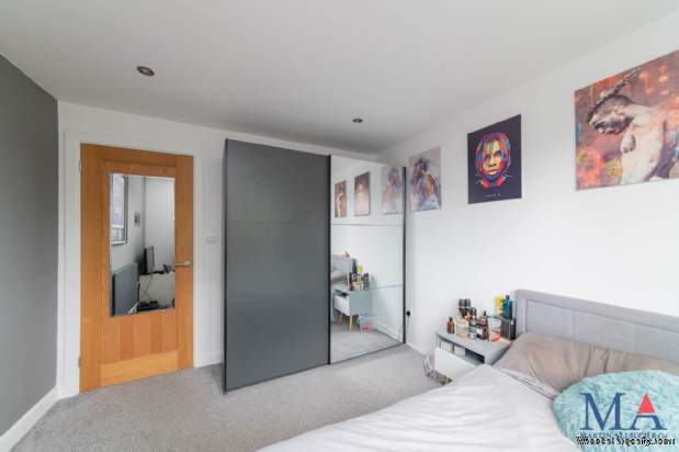 Additional Property Image 3 bedroom Detached for sale in Borehamwood 20