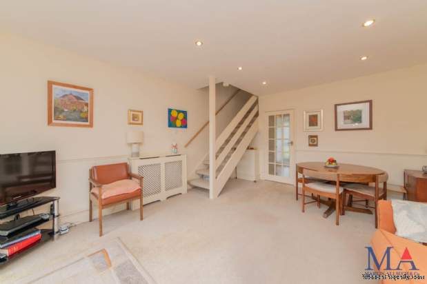 Additional Property Image 2 bedroom Terraced for sale in Stanmore 4