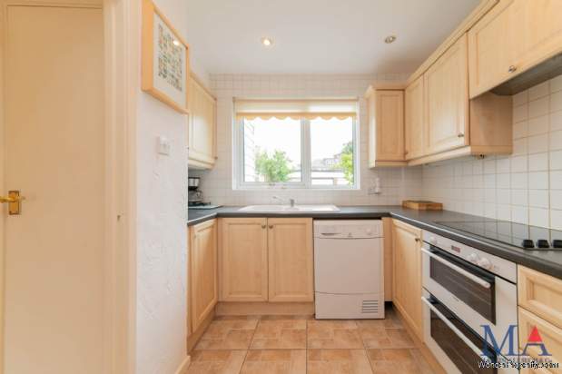 Additional Property Image 2 bedroom Terraced for sale in Stanmore 7