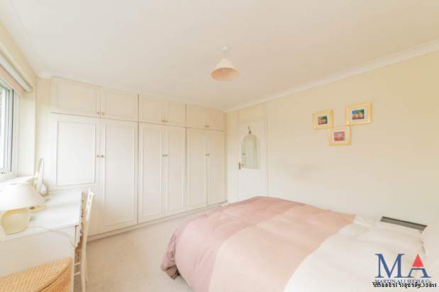 Additional Property Image 2 bedroom Terraced for sale in Stanmore 12