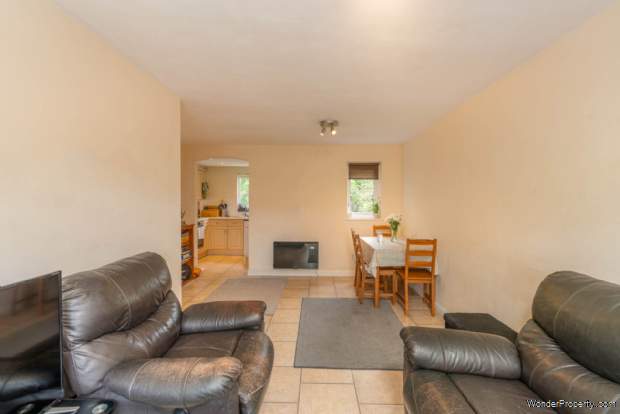 Additional Property Image 1 bedroom Flat for sale in Borehamwood 4