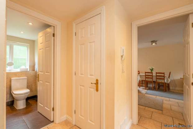 Additional Property Image 1 bedroom Flat for sale in Borehamwood 9
