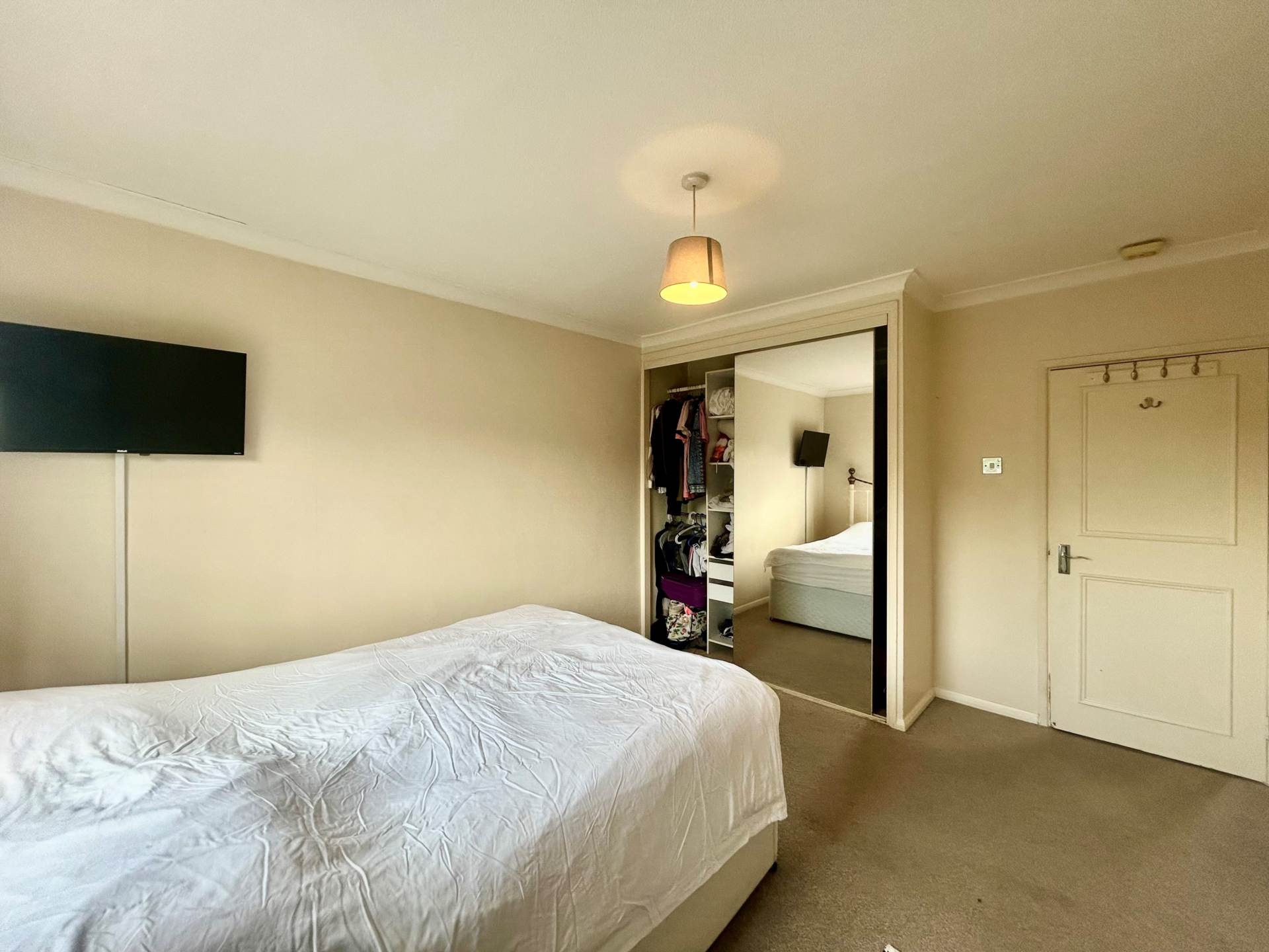 Additional Property Image 2 bedroom Flat for sale in Radlett 7