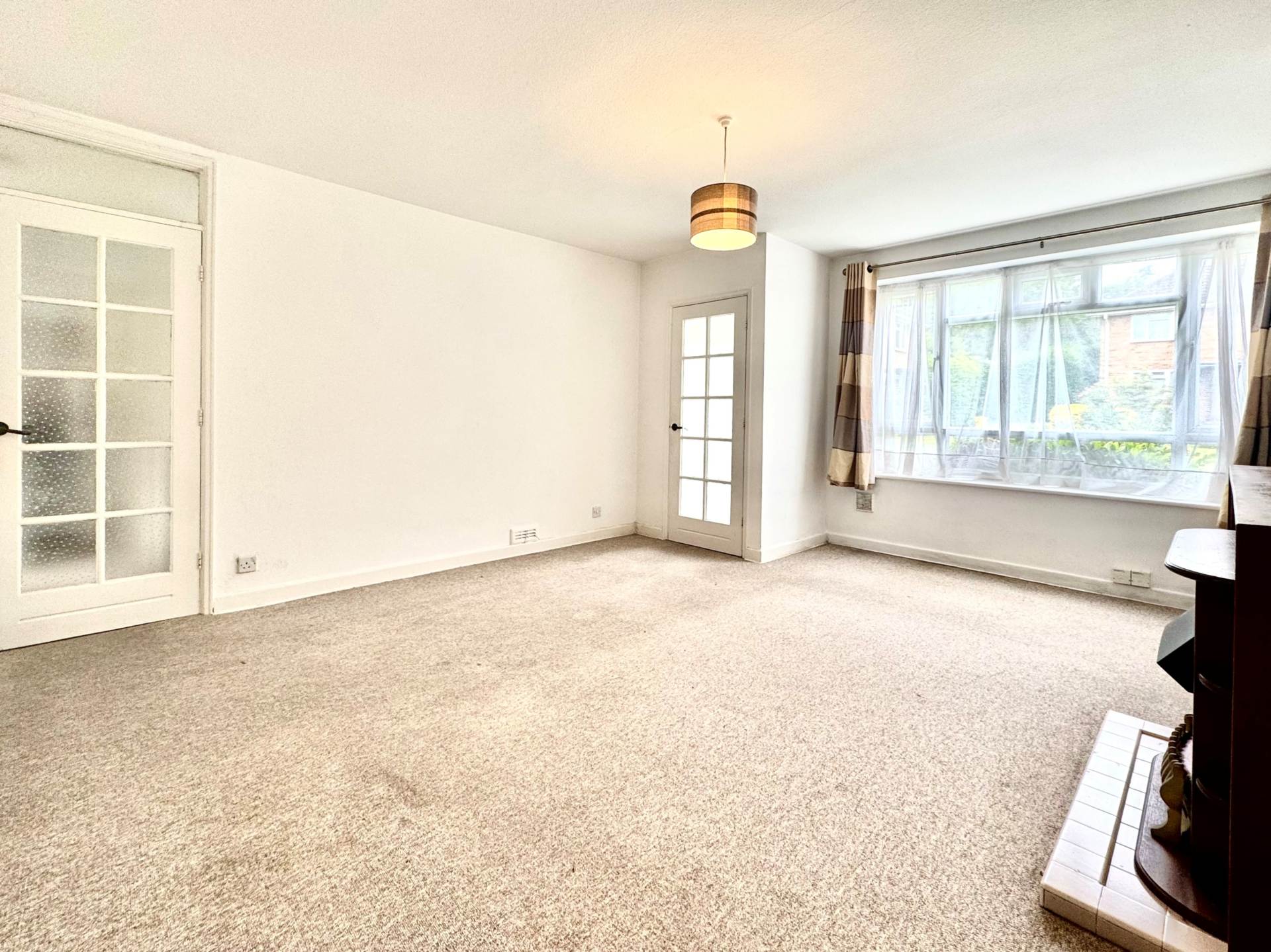 Additional Property Image 2 bedroom Maisonette for sale in Borehamwood 3