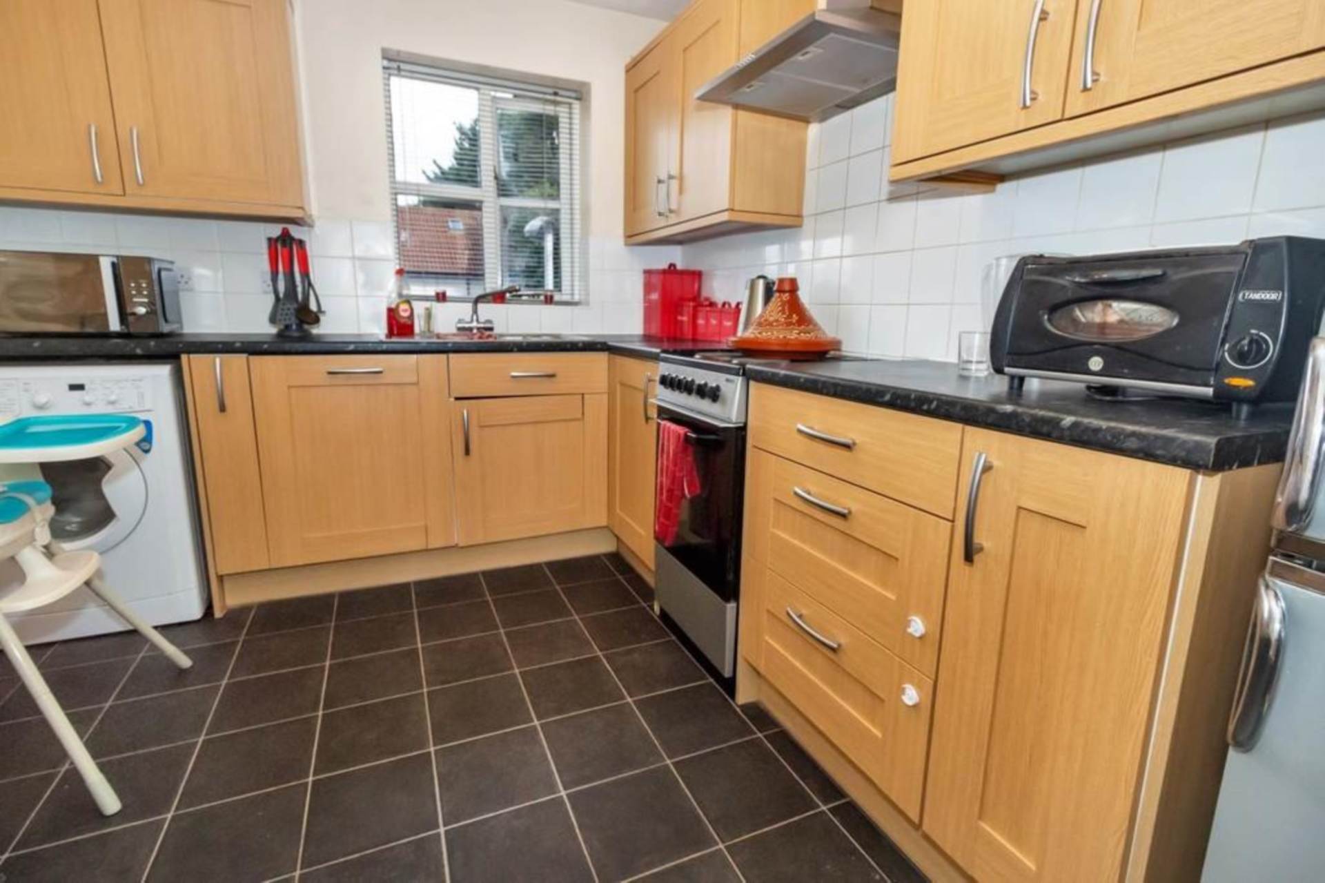 Additional Property Image 1 bedroom Maisonette for sale in Luton 4