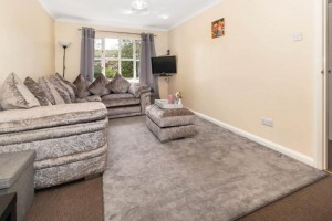 1 bedroom Maisonette for sale in Luton