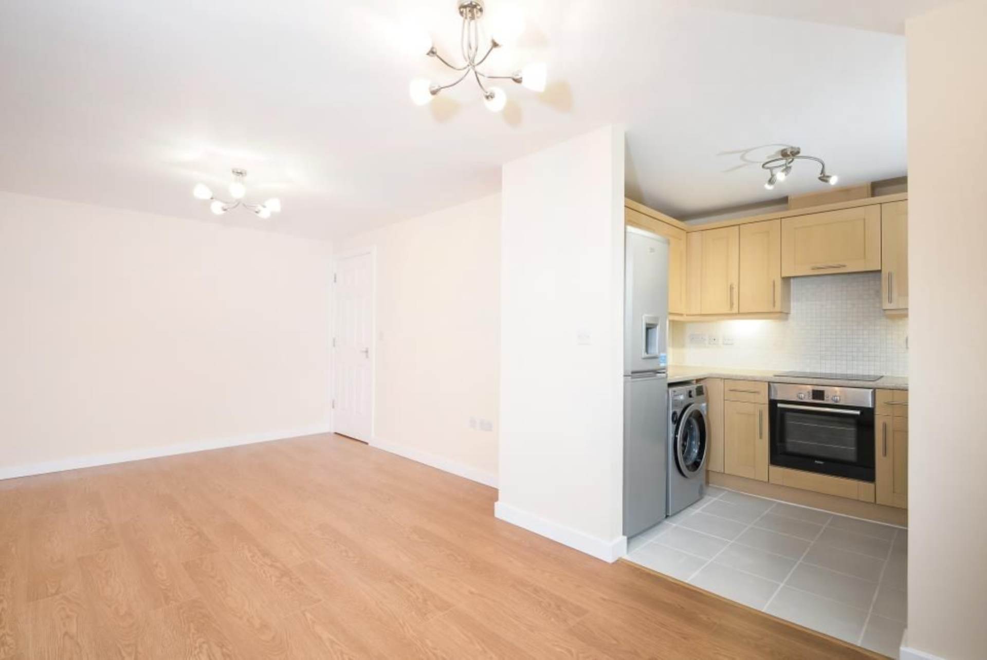 Additional Property Image 2 bedroom Flat for sale in Stanmore 3