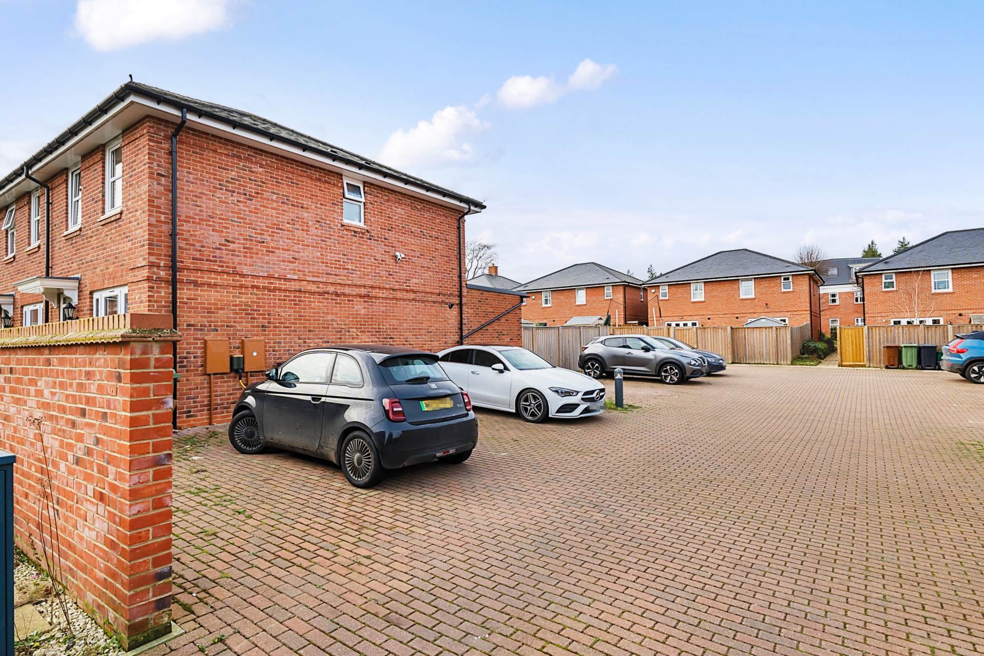 Additional Property Image 2 bedroom House for sale in Radlett 10