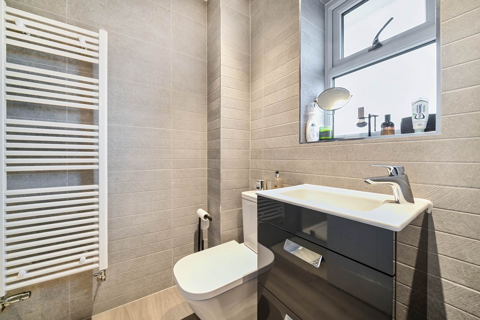 Additional Property Image 2 bedroom House for sale in Radlett 18