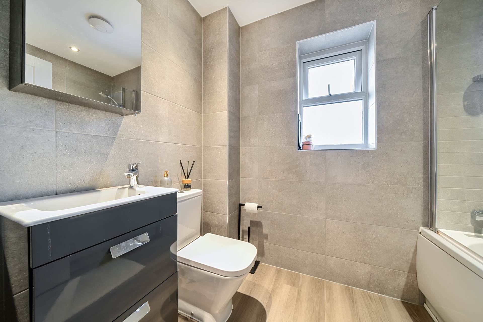 Additional Property Image 2 bedroom House for sale in Radlett 19