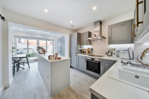 2 bedroom House for sale in Radlett