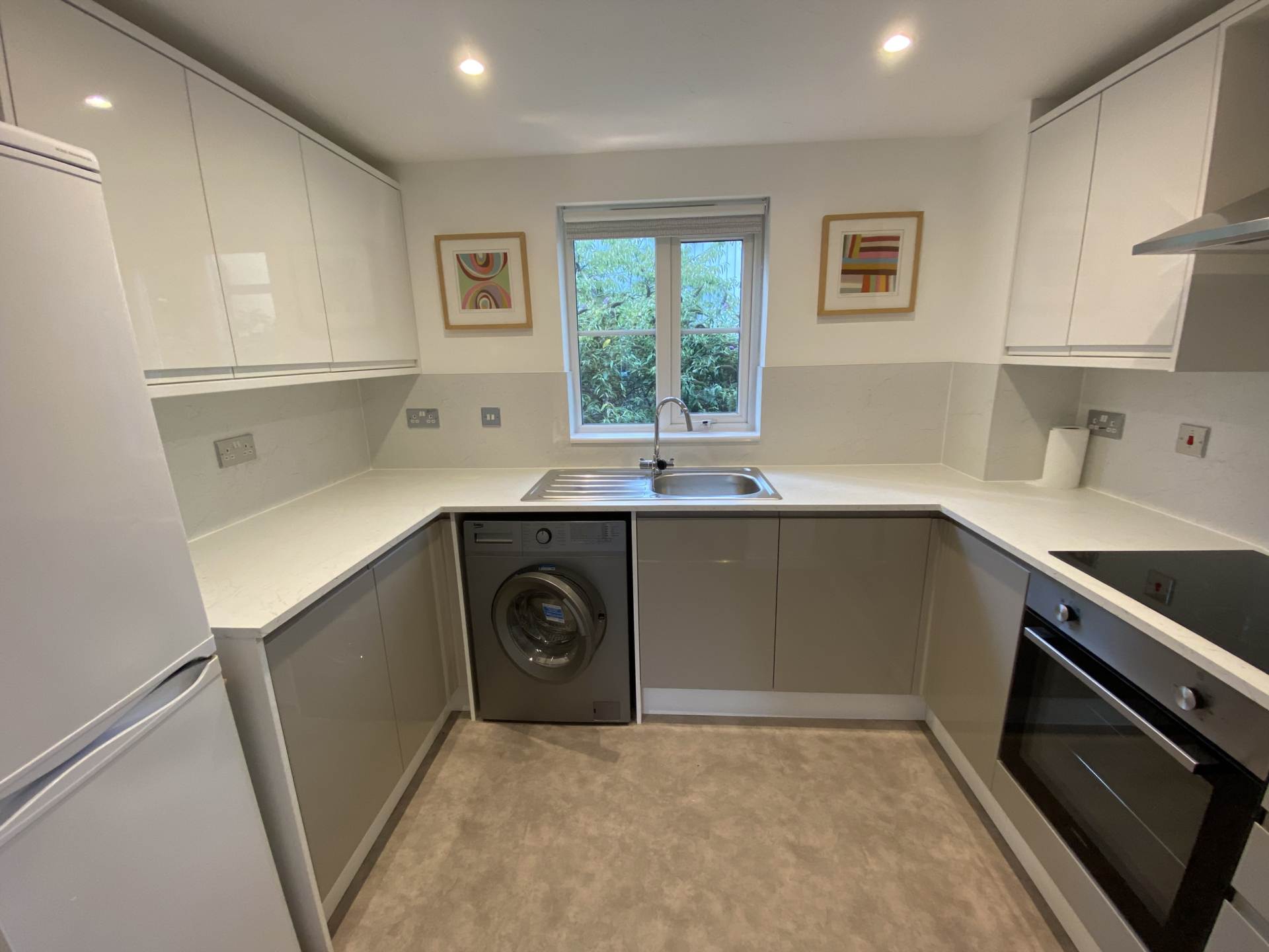 Additional Property Image 1 bedroom Flat for sale in Borehamwood 3